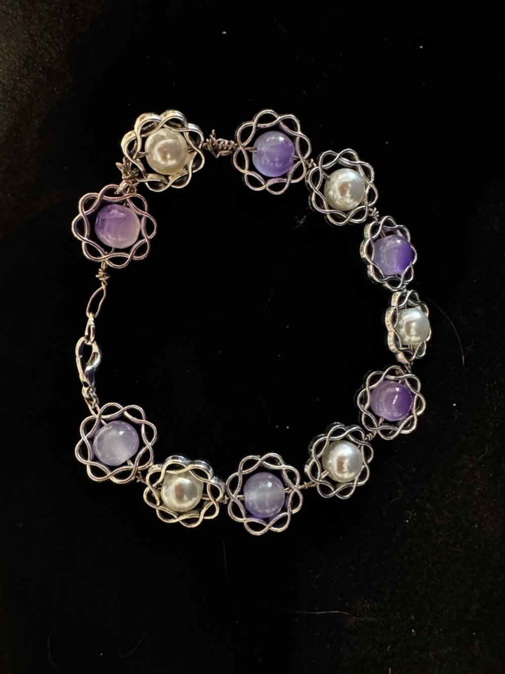 Silver-toned Bracelet with Purple and
White-Pearl Beads